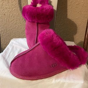 Ugg Womens Scuffette II Slipper size 8